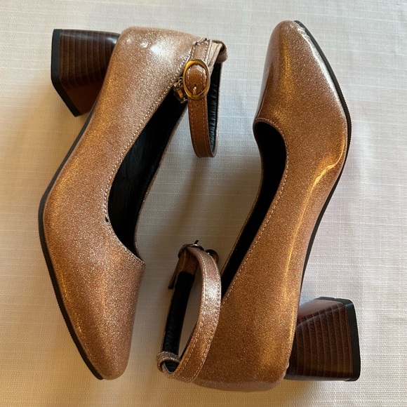 Rose Gold Bobbie Pumps Size 40 - Picture 5 of 16